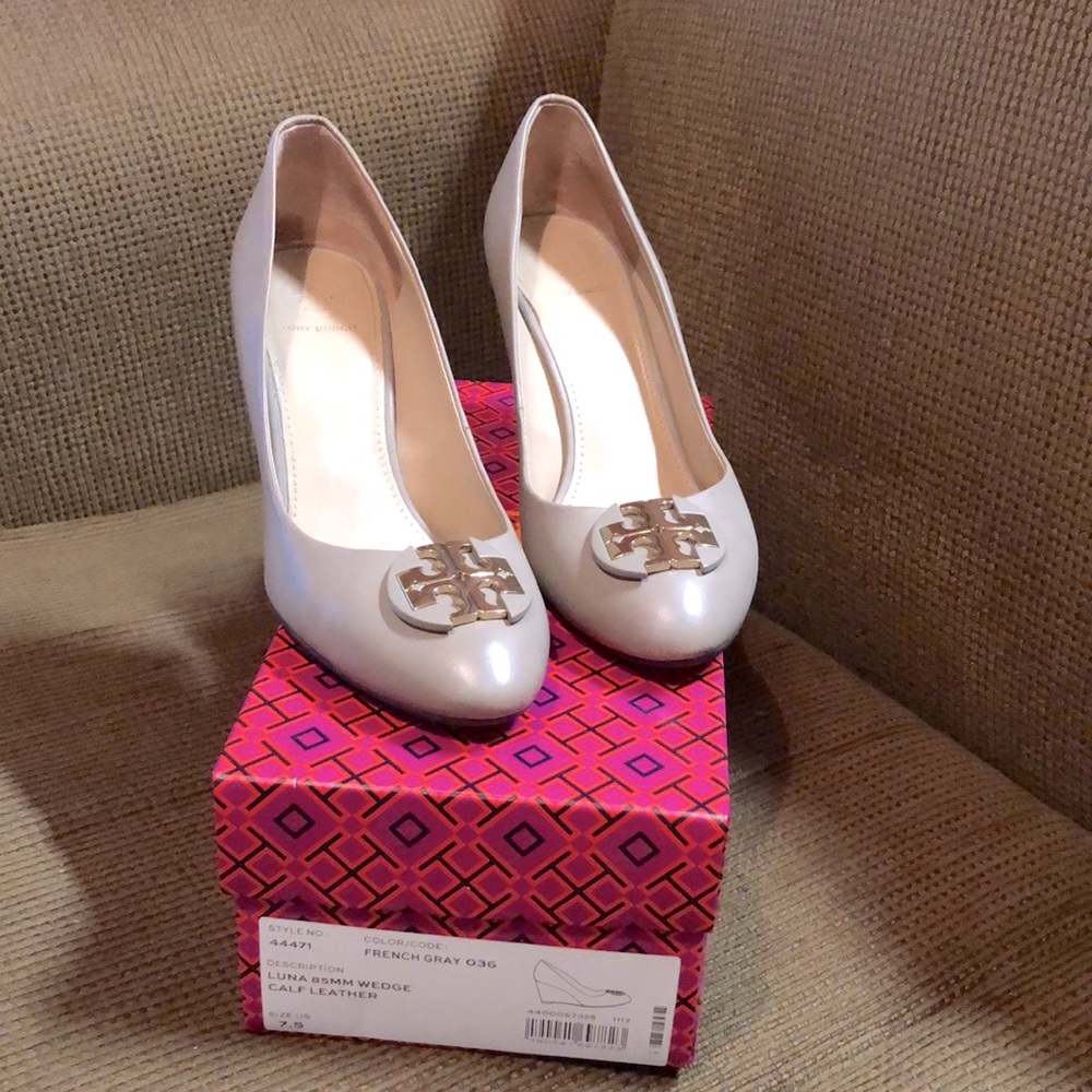 Tory Burch Luna Wedge French Gray 7.5